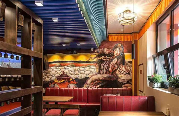 藏族文化彩绘展示